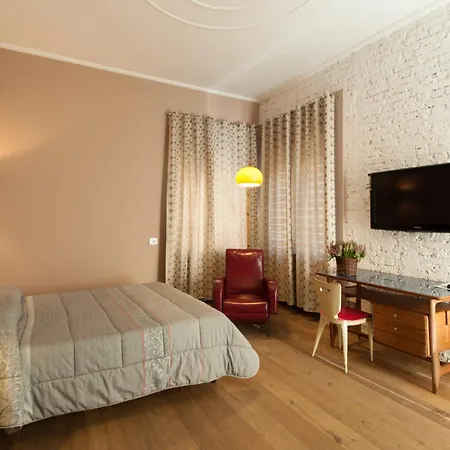 Via Diaz 3* 贝尔加莫